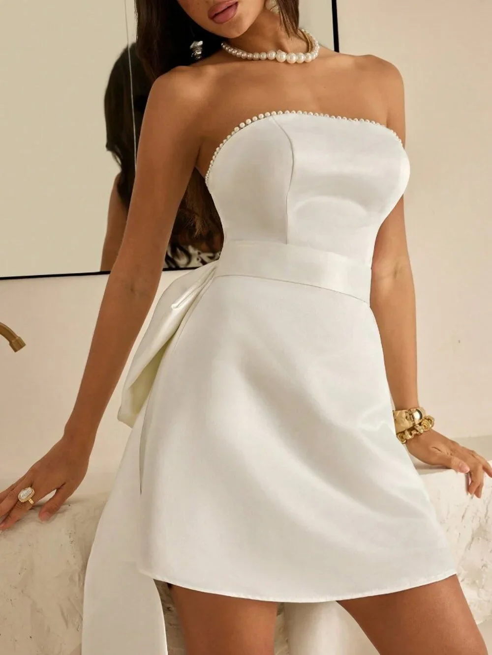 Elegant Luxurious Women's Sexy Oversized Bow Strapless Pearl Chain Dress - Picture 7 of 8
